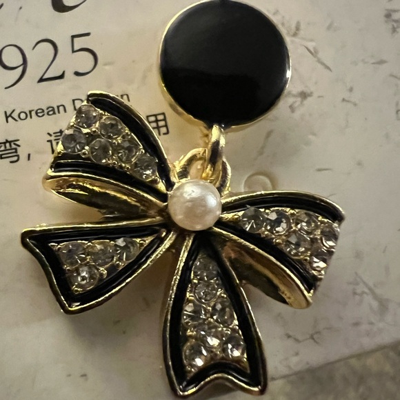 Rhinestone Bow Earrings w/Black and Gold Enamel - Picture 3 of 3